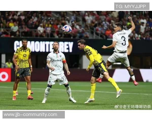 欧冠激战：多特蒙德小胜AC米兰帽子戏法点燃全场激情与转会传闻