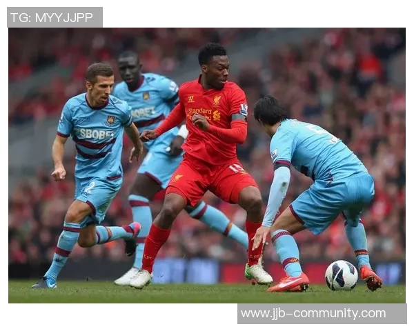 中超精彩对决利物浦大胜曼联逆转瞬间点燃全场激情